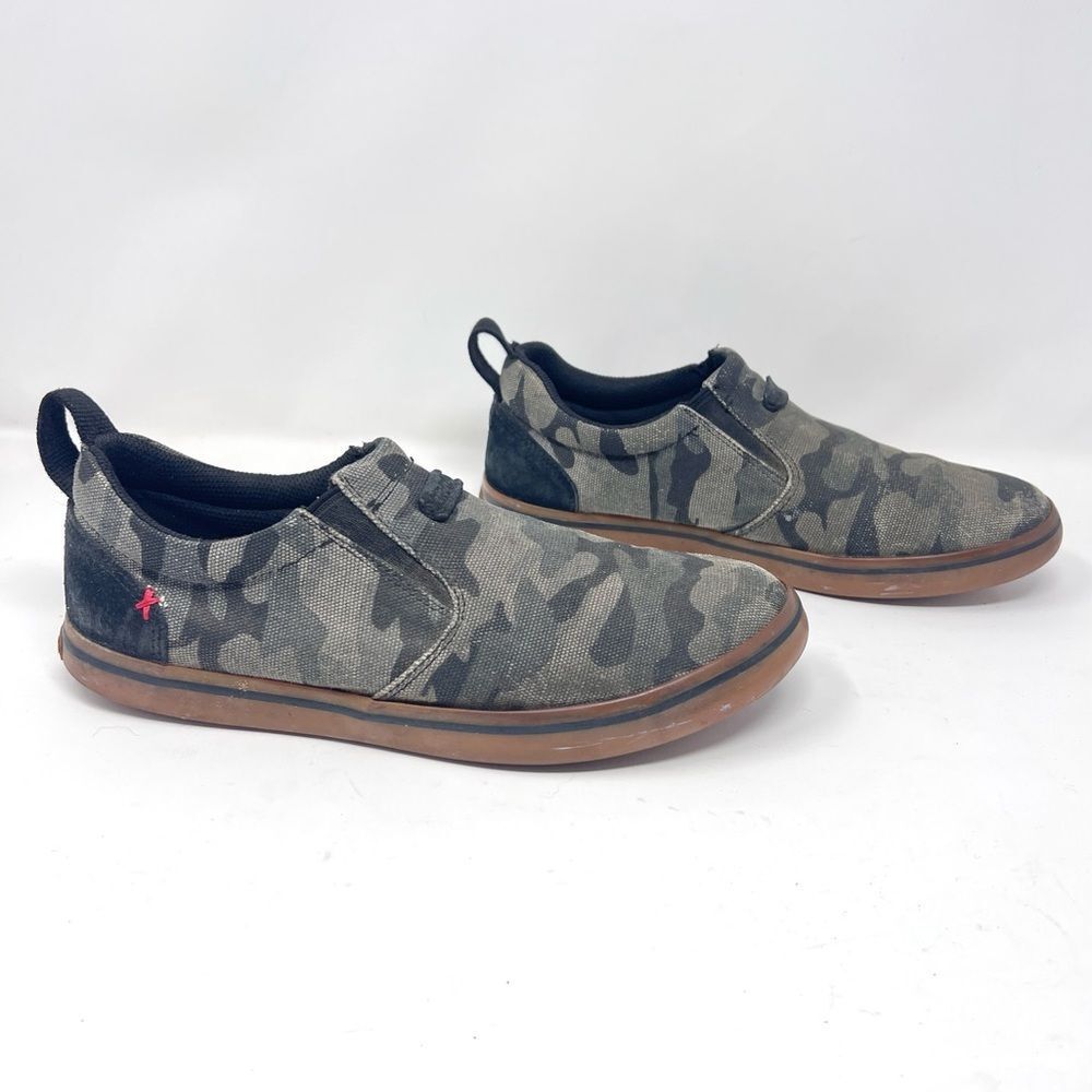 Xtratuf Sharkbyte Camo Canvas and Black Suede Explorer Slip-On Sneakers Size 8